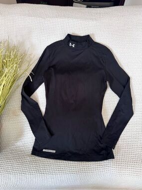 Under Armour Women’s Black Long-Sleeve Compression Top